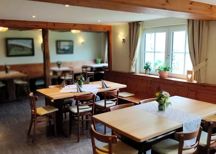 Grünvogels Landgasthof Zum Grünen Baum *